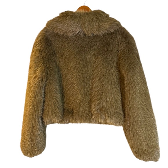 THE FRANKIE SHOP NWT
Camel Hope Faux-Fur Jacket
Size S - Picture 8 of 9